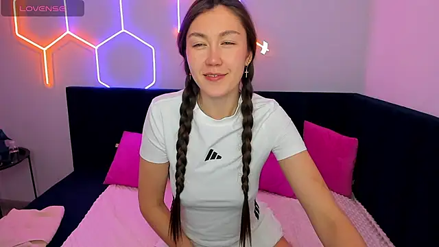 Tina Porter online show from 01/06/26, 01:53