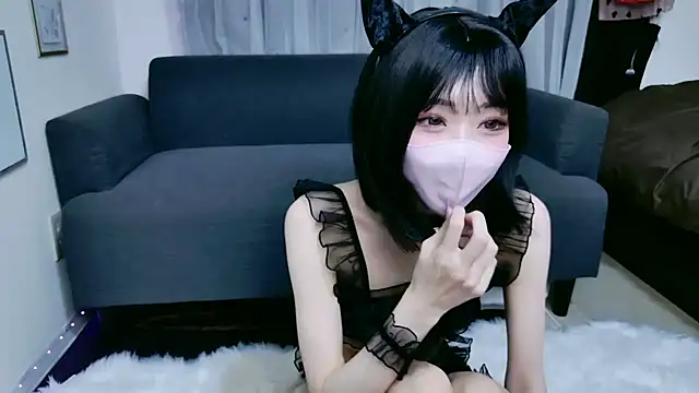 Snapshot of momochan_777 chatting on 10/02/25, 09:34 momochan 777 online show from 10/02/25, 09:34