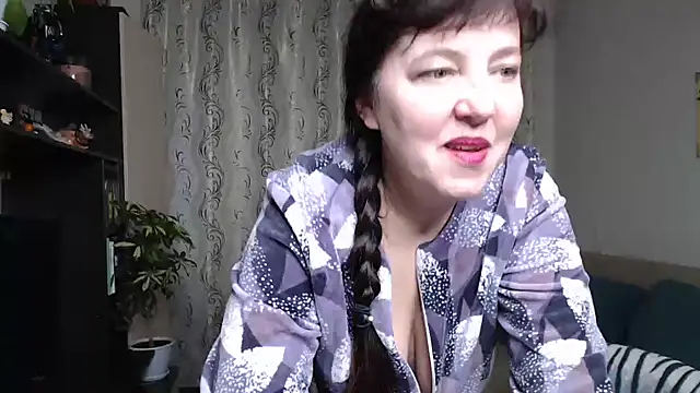 Snapshot of Illusionq chatting on 09/26/25, 05:03 Illusionq online show from 09/26/25, 05:03