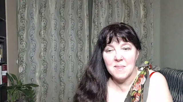 Snapshot of Illusionq chatting on 04/13/26, 03:49 Illusionq online show from 04/13/26, 03:49
