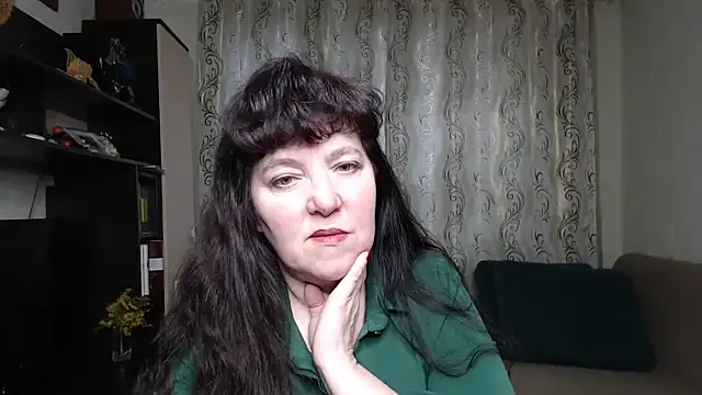 Snapshot of Illusionq chatting on 03/09/26, 04:49 Illusionq online show from 03/09/26, 04:49