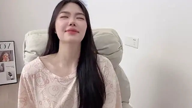 suki-1 online show from 04/19/26, 10:05
