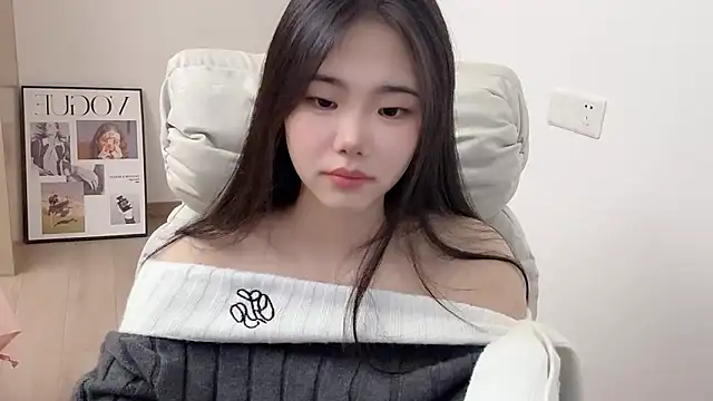 suki-1 online show from 12/04/25, 07:51