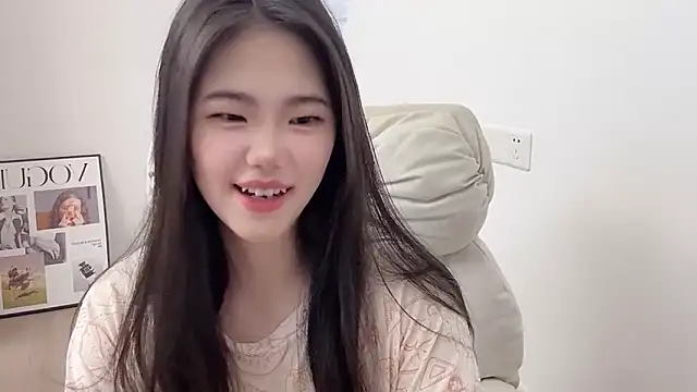 suki-1 online show from 04/12/26, 09:45