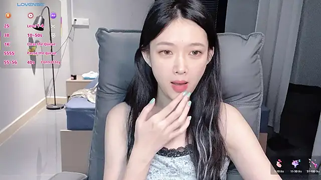 NiNi-baby520 online show from 11/03/25, 07:35