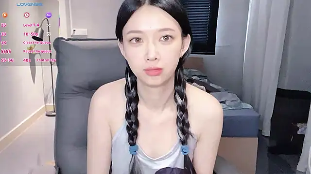 NiNi-baby520 online show from 10/27/25, 07:31