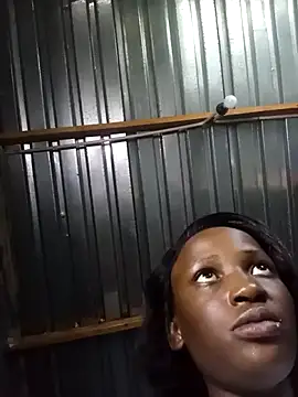 melaninbaebyy online show from 04/18/26, 03:14