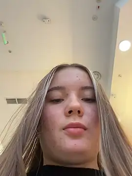 Snapshot of StephanieMur chatting on 10/10/25, 03:40 StephanieMur online show from 10/10/25, 03:40