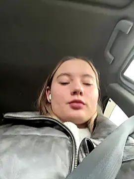 StephanieMur online show from 11/13/25, 04:38