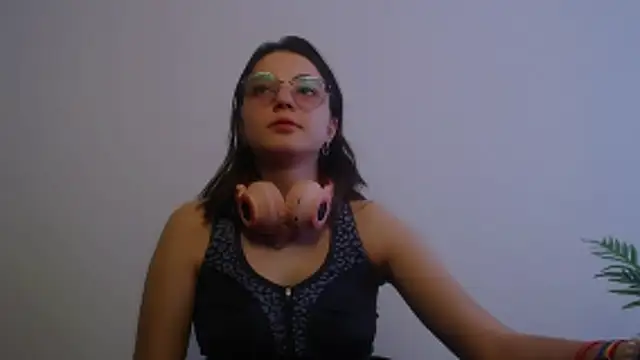 Sun Shine   online show from 03/29/26, 05:42