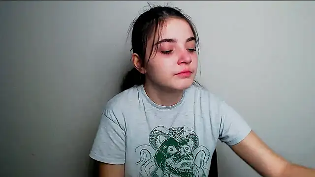 Sun Shine   online show from 11/05/25, 03:53