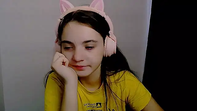 Snapshot of Sun_Shine__ chatting on 09/09/25, 12:03 Sun Shine online show from 09/09/25, 12:03
