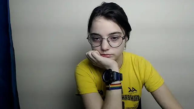 Snapshot of Sun_Shine__ chatting on 02/17/26, 06:49 Sun Shine online show from 02/17/26, 06:49