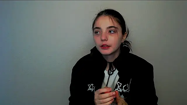 Sun Shine   online show from 10/26/25, 07:31