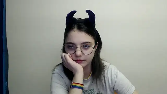 Snapshot of Sun_Shine__ chatting on 02/20/26, 09:50 Sun Shine online show from 02/20/26, 09:50