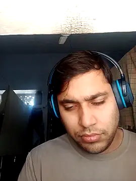 Desirock001 online show from 02/07/26, 07:49