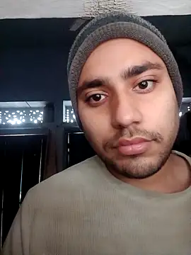 Desirock001 online show from 11/12/25, 01:54