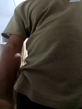 Desirock001 online show from 11/07/25, 04:22