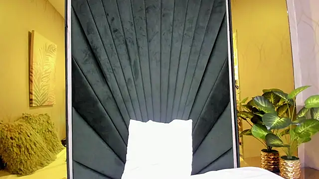 Snapshot of Emilysweet4u_ chatting on 09/18/25, 11:46 Emilysweet4u online show from 09/18/25, 11:46