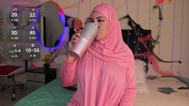 Dana-Alabi online show from 10/31/25, 12:35