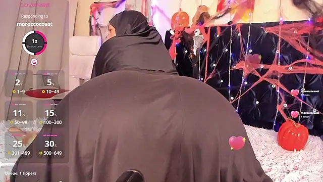 Dana-Alabi online show from 10/25/25, 03:17