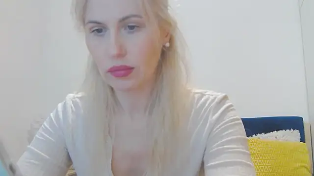 Lika Soul online show from 10/19/25, 04:43