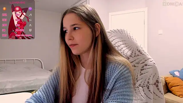Snapshot of ValerieBubbles chatting on 10/12/25, 05:36 ValerieBubbles online show from 10/12/25, 05:36