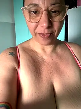 LupeLok online show from 11/28/25, 01:00