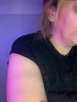 LupeLok online show from 12/03/25, 04:24