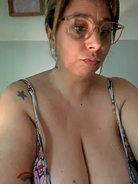 LupeLok online show from 12/04/25, 04:39