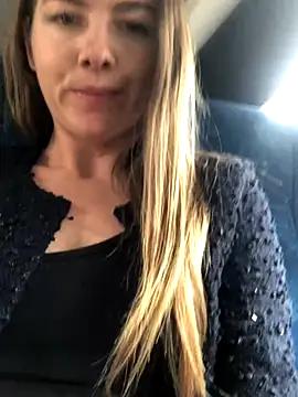 Angiehuston1 online show from 09/27/25, 02:01