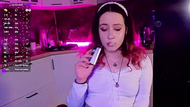 NanaMoonlight online show from 03/19/26, 09:04