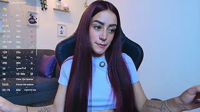 ViolethRosse online show from 10/15/25, 07:22