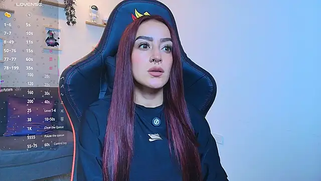 ViolethRosse online show from 10/24/25, 05:01