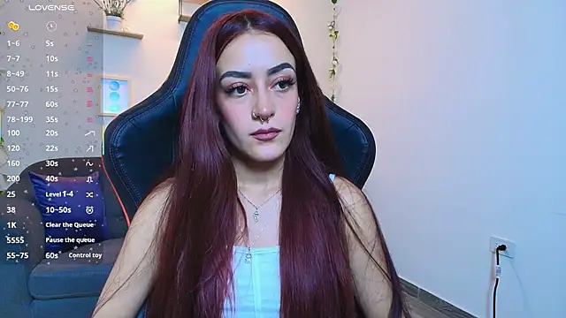 ViolethRosse online show from 11/25/25, 07:03