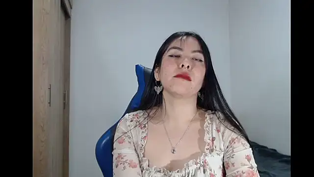 EloiseJun online show from 02/15/26, 04:13