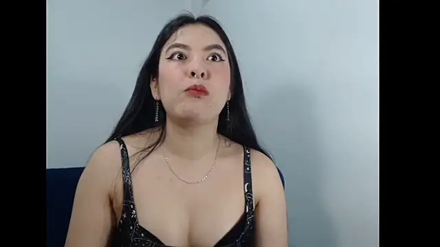 EloiseJun online show from 05/25/26, 06:12