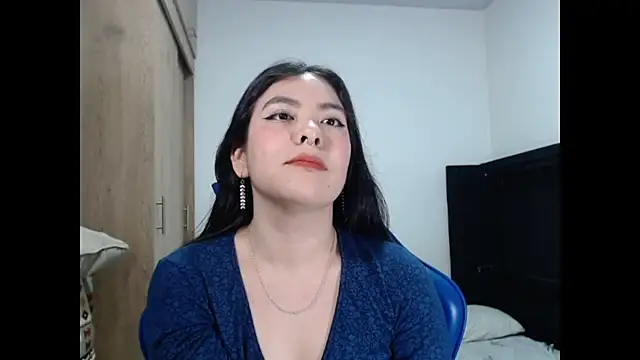 Snapshot of EloiseJun chatting on 07/22/26, 06:59 EloiseJun online show from 07/22/26, 06:59