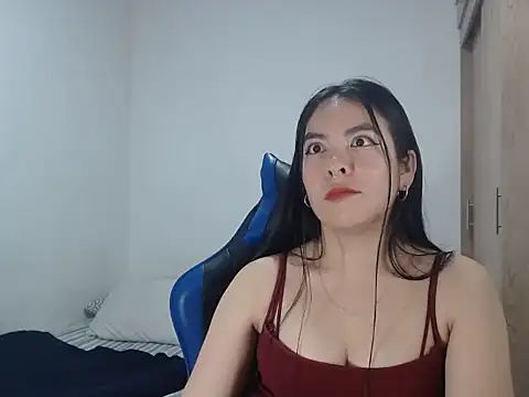 Snapshot of EloiseJun chatting on 09/30/25, 01:11 EloiseJun online show from 09/30/25, 01:11