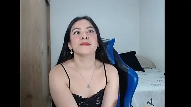 EloiseJun online show from 04/11/26, 05:15