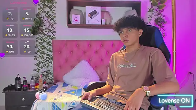  taylor black online show from 02/11/26, 09:14