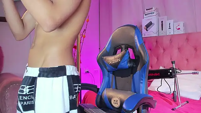  taylor black online show from 04/14/26, 08:58