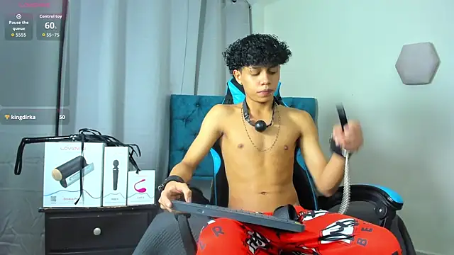 Snapshot of _taylor_black chatting on 09/10/25, 01:26  taylor black online show from 09/10/25, 01:26