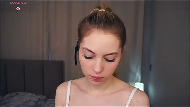 VeronaBench online show from 11/18/25, 08:28