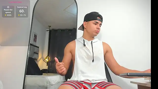 Snapshot of lianfox_ chatting on 06/10/26, 12:17 lianfox online show from 06/10/26, 12:17