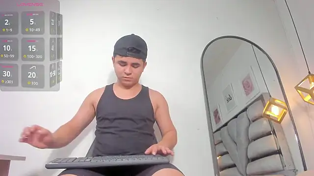 Snapshot of lianfox_ chatting on 02/17/26, 01:30 lianfox online show from 02/17/26, 01:30