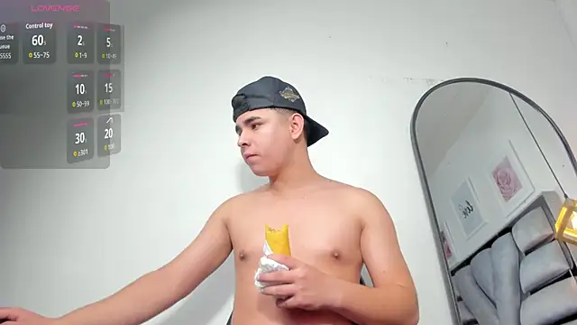 Snapshot of lianfox_ chatting on 02/03/26, 01:05 lianfox online show from 02/03/26, 01:05