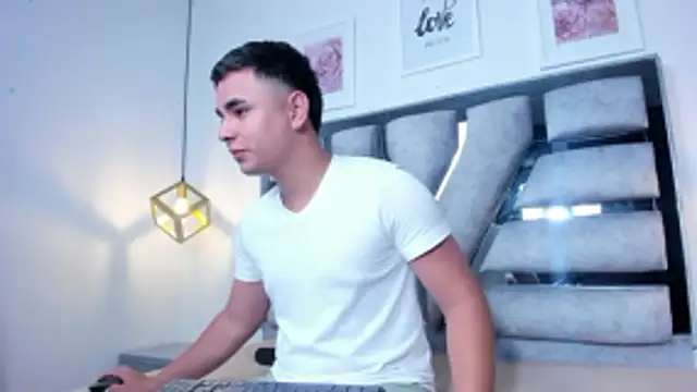 lianfox  online show from 03/21/26, 12:20