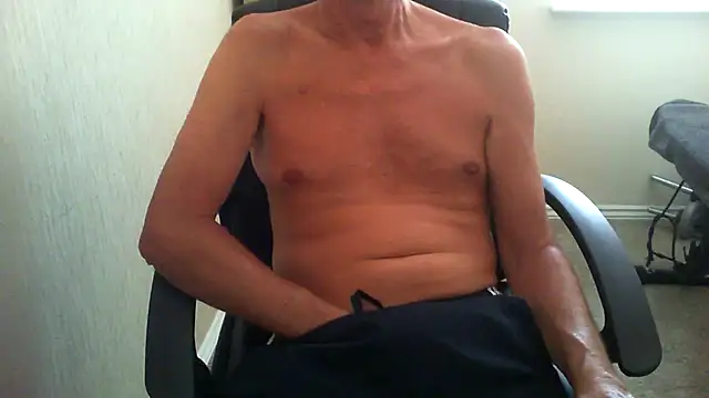 Snapshot of rogpb chatting on 06/25/26, 10:09 rogpb online show from 06/25/26, 10:09