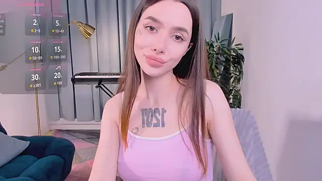 Snapshot of shuggybaby chatting on 09/20/25, 06:18 shuggybaby online show from 09/20/25, 06:18